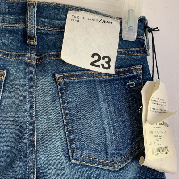 NWT Size 0 (23”) Rag & Bone distressed jeans Canyon Capri style - Picture 2 of 7